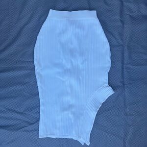 Elegant White Ribbed Women's Skirt